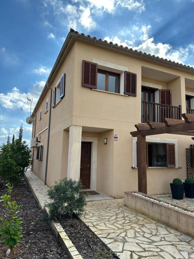 Bonita Casa Pareada 2º Linea Mar Сasa de vacaciones